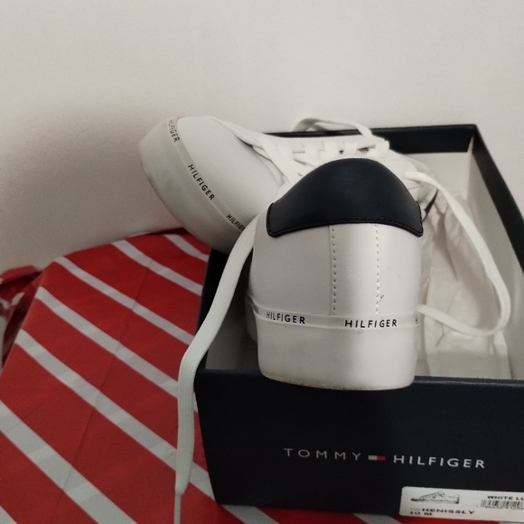 Tommy Hilfiger Classic White Sneakers - Picture 5 of 8